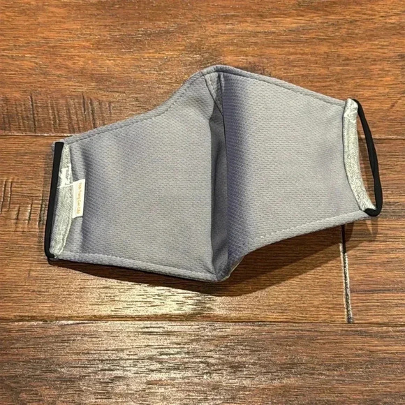 NWOT! Boutique Luxury Gray Fashion Mask - Picture 4 of 7